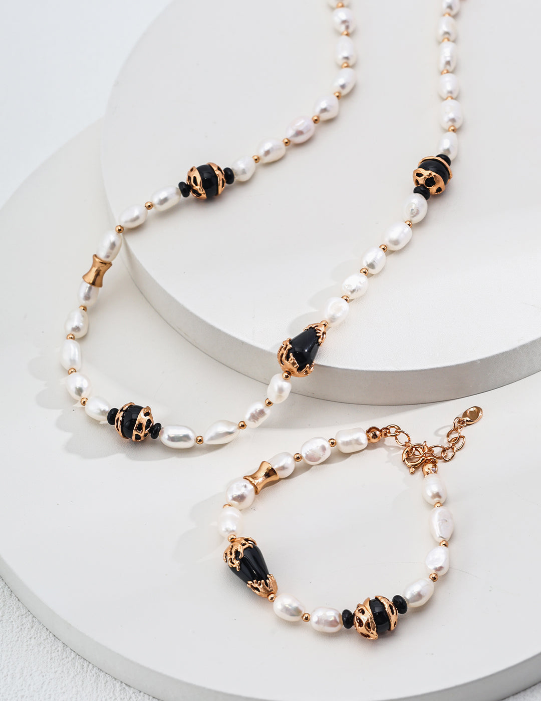 Sterling Silver Pearl & Black Onyx Jewelry Necklace